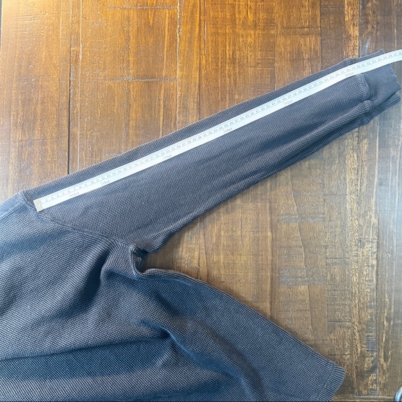 Calvin Klein Long Sleeve - Picture 10 of 11